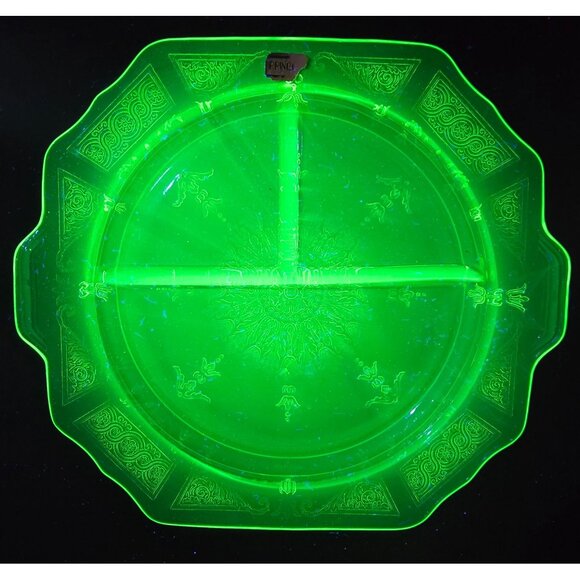 Anchor Hocking Green Princess Pattern Divided Plate 10" Excellent Uranium - Picture 1 of 4